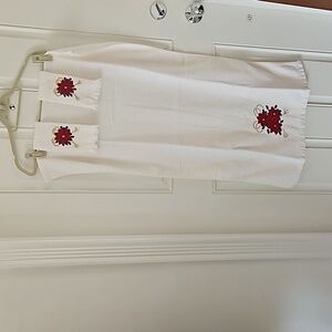 Cecil Saydah Holiday Bath Towel and 2 Matching Wash Clothes Towel is 39X21